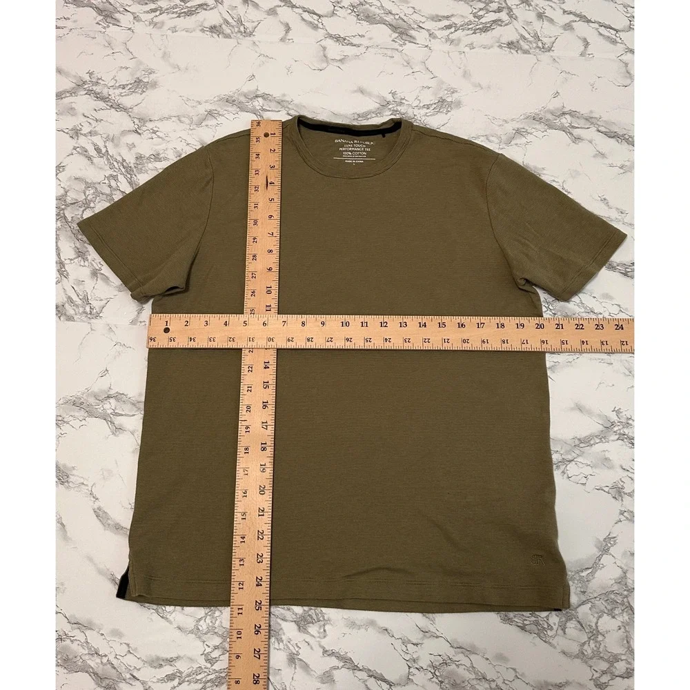 Banana Republic Luxe Touch Performance Tee Olive Green Ribbed Mens Size L Lot 2